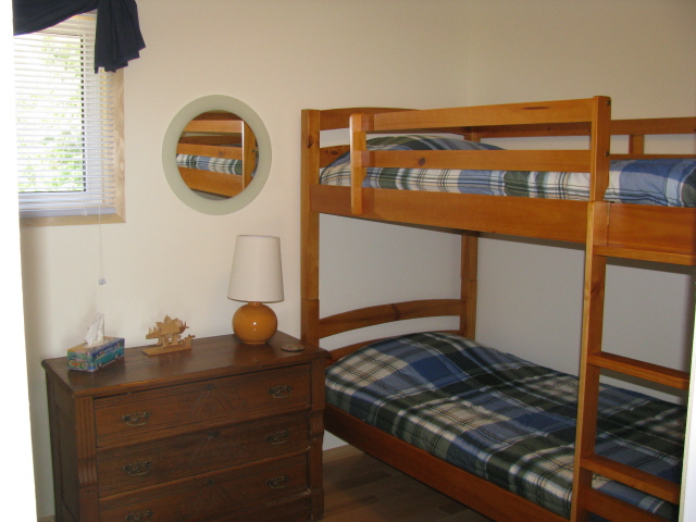 Buck Lake Cottage Rental #3-15 Bedroom upstairs with Single Bunks